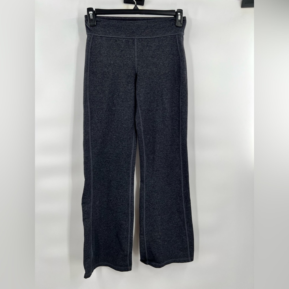 Athleta grey leggings size M